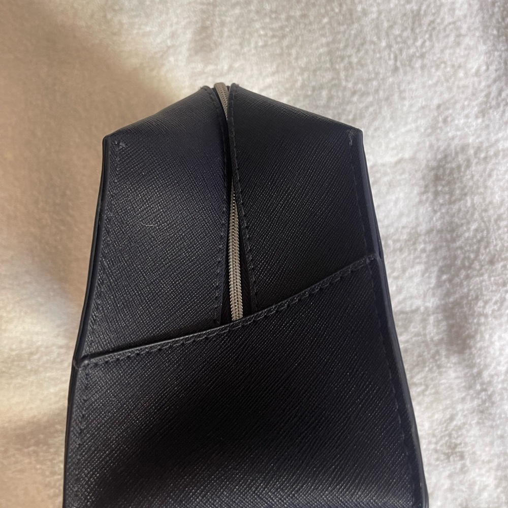 NWT Thierry Mugler midnight blue leather makeup case